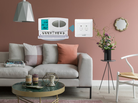 Riseem ระบบ HVAC ภายในบ้าน สีขาว RF ระบบอุณหภูมิห้องที่โปรแกรมได้