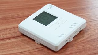 701PRO เทอร์โมสแตท HVAC ธรรมดา 24V ใหม่สำหรับบ้าน